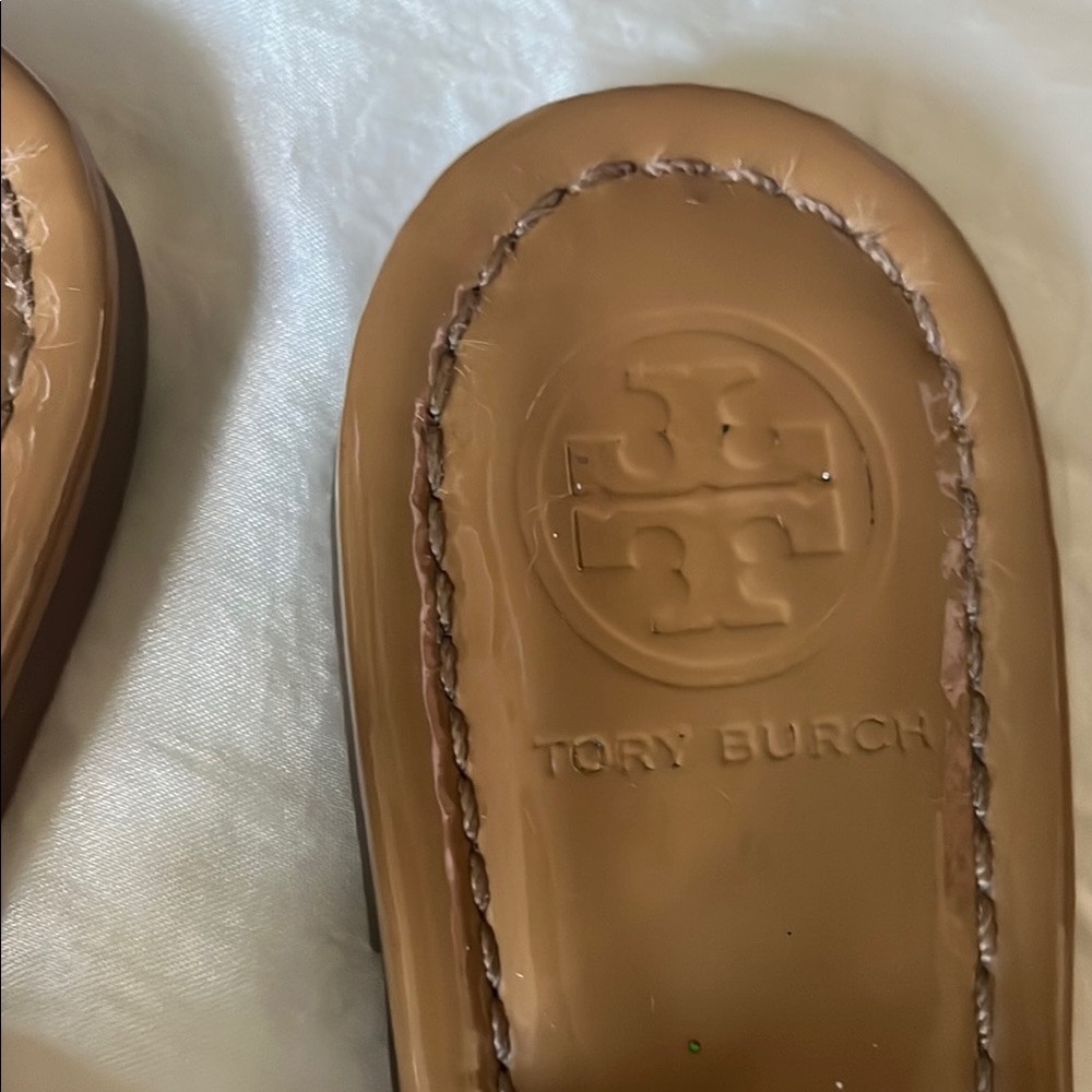 Tory Burch Miller Sandal Thong Patent Calf Leather Sandals Tan - Picture 3 of 11